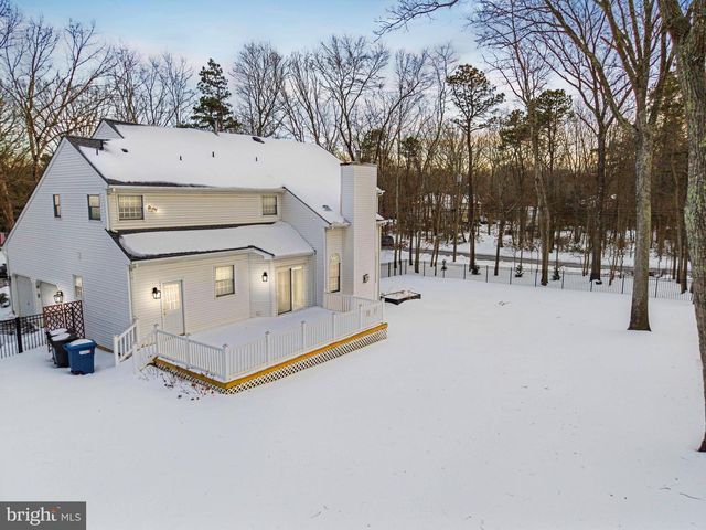 1 BRADDOCKS MILL RD, Medford, NJ 08055