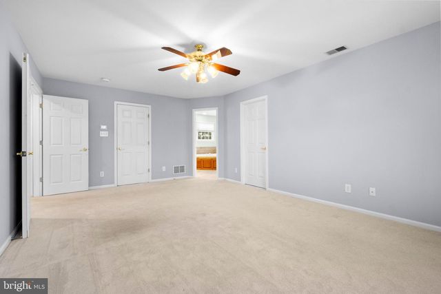 1 BRADDOCKS MILL RD, Medford, NJ 08055