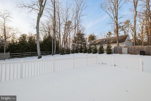 1 BRADDOCKS MILL RD, Medford, NJ 08055