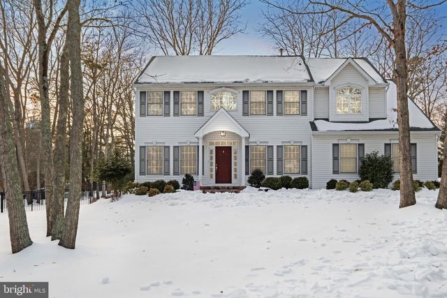 1 BRADDOCKS MILL RD, Medford, NJ 08055