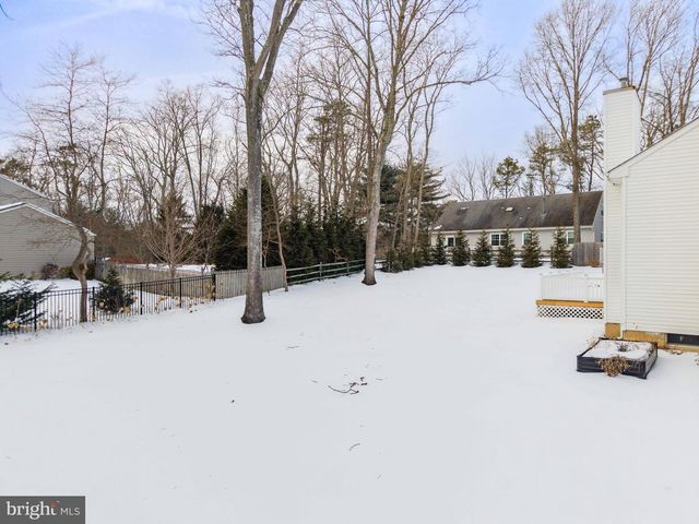 1 BRADDOCKS MILL RD, Medford, NJ 08055