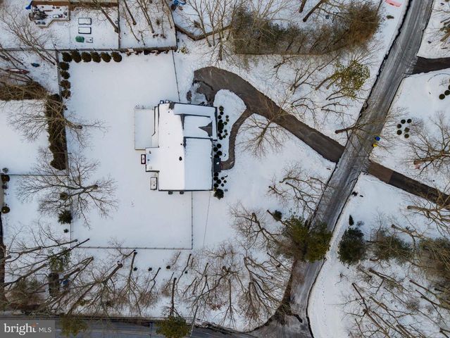 1 BRADDOCKS MILL RD, Medford, NJ 08055