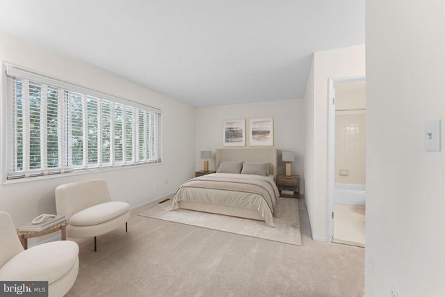 328 RENEAU WAY, Herndon, VA 20170