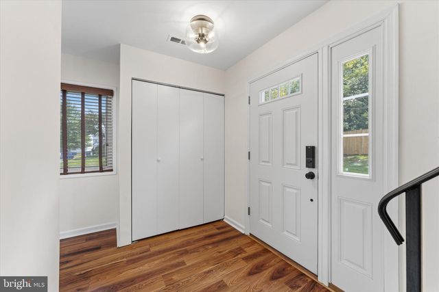 328 RENEAU WAY, Herndon, VA 20170