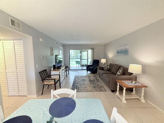 3001 58TH AVE S AVENUE S 805, St Petersburg, FL 33712