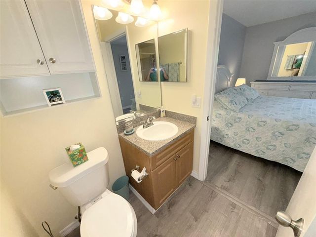 3001 58TH AVE S AVENUE S 805, St Petersburg, FL 33712
