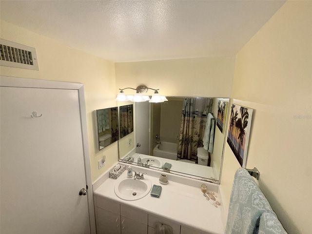 3001 58TH AVE S AVENUE S 805, St Petersburg, FL 33712