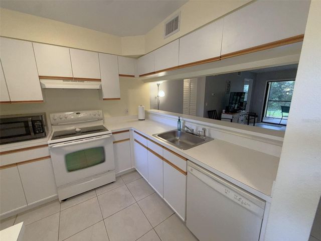 3001 58TH AVE S AVENUE S 805, St Petersburg, FL 33712