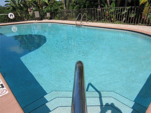3001 58TH AVE S AVENUE S 805, St Petersburg, FL 33712
