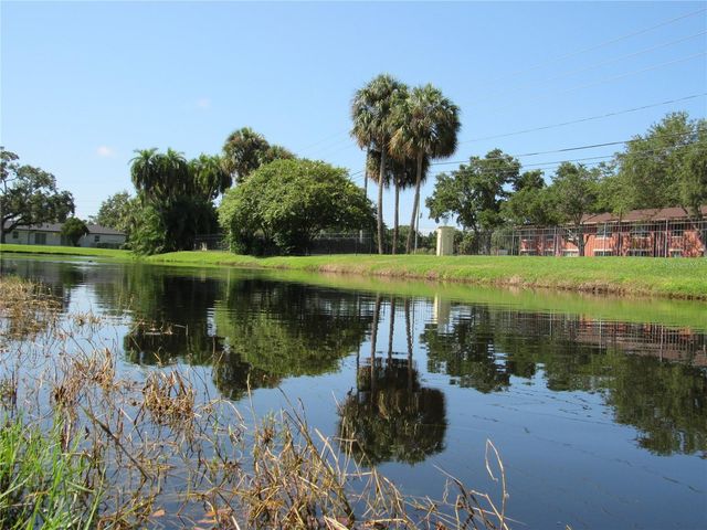 3001 58TH AVE S AVENUE S 805, St Petersburg, FL 33712