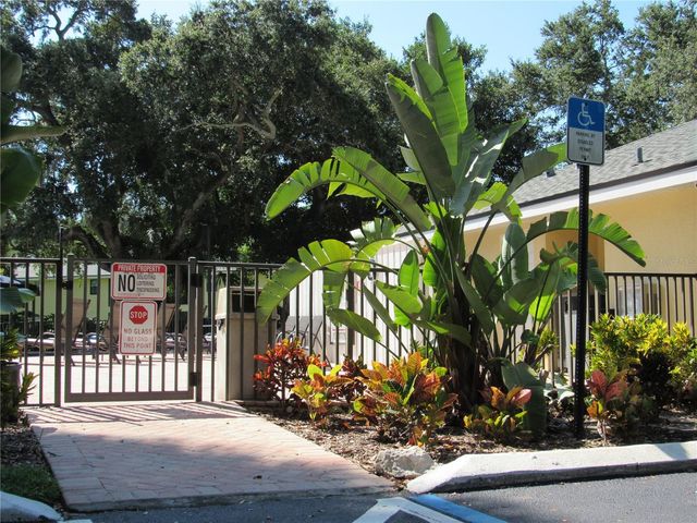 3001 58TH AVE S AVENUE S 805, St Petersburg, FL 33712