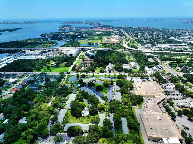 3001 58TH AVE S AVENUE S 805, St Petersburg, FL 33712