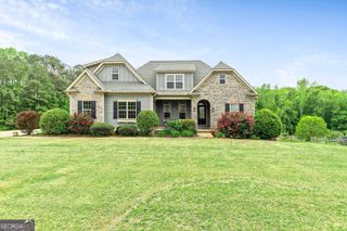 14 Hunters Overlook Drive, Senoia, GA 30276