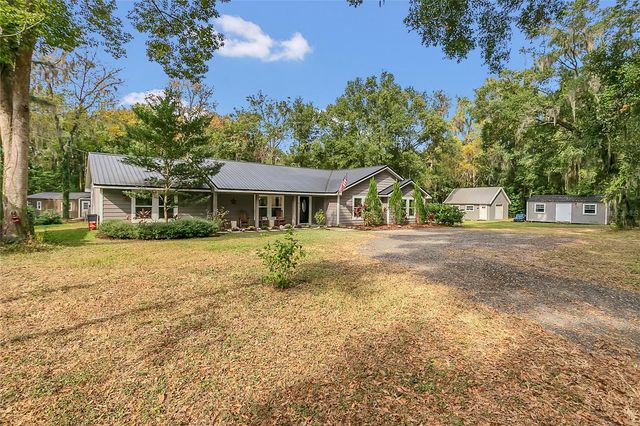 1801 W HIGHWAY 329, Citra, FL 32113