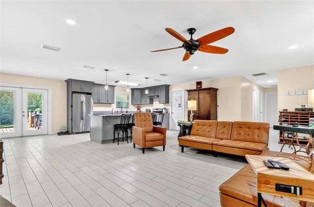 1801 W HIGHWAY 329, Citra, FL 32113