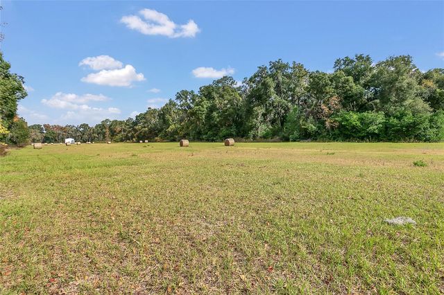 1801 W HIGHWAY 329, Citra, FL 32113