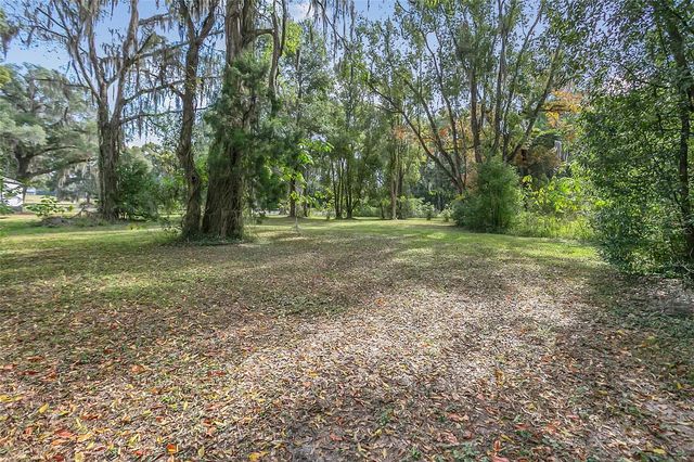 1801 W HIGHWAY 329, Citra, FL 32113