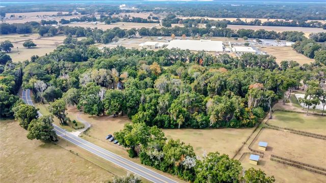 1801 W HIGHWAY 329, Citra, FL 32113