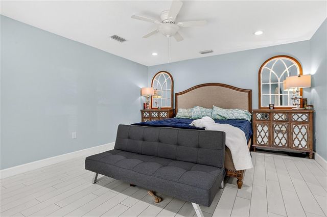 1801 W HIGHWAY 329, Citra, FL 32113