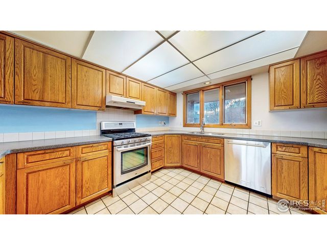 2800 Crestview Ct, Loveland, CO 80538