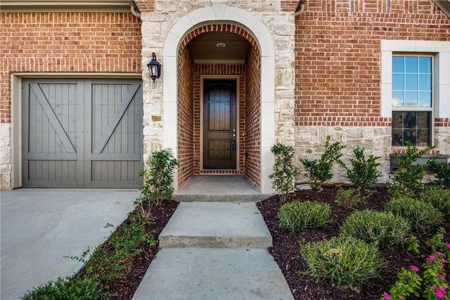2612 Walnut Creek Lane, The Colony, TX 75056