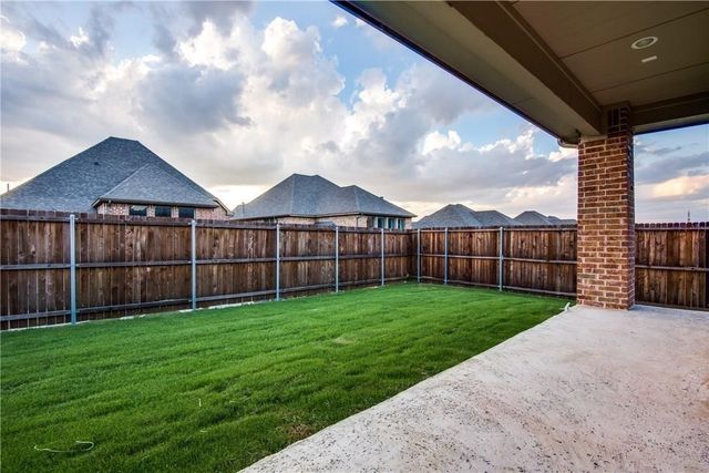 2612 Walnut Creek Lane, The Colony, TX 75056