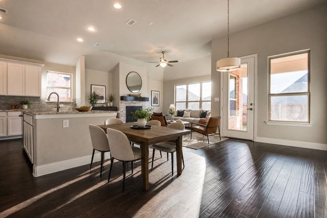 2612 Walnut Creek Lane, The Colony, TX 75056