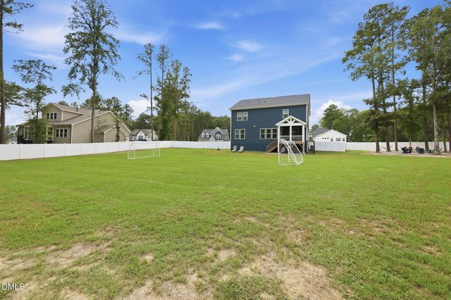 60 Gadwall Court, Zebulon, NC 27597