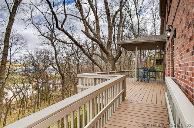 618 Kenwood Drive, Bartlesville, OK 74006