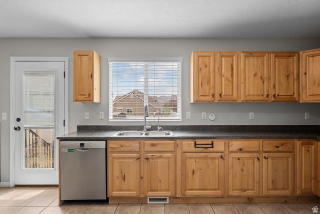4953 W BERRY CREEK DR, Riverton, UT 84096