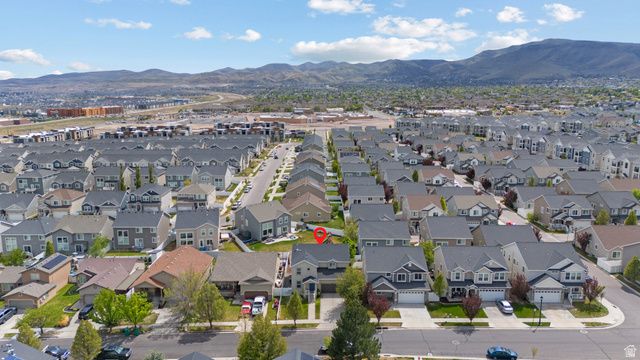 4953 W BERRY CREEK DR, Riverton, UT 84096