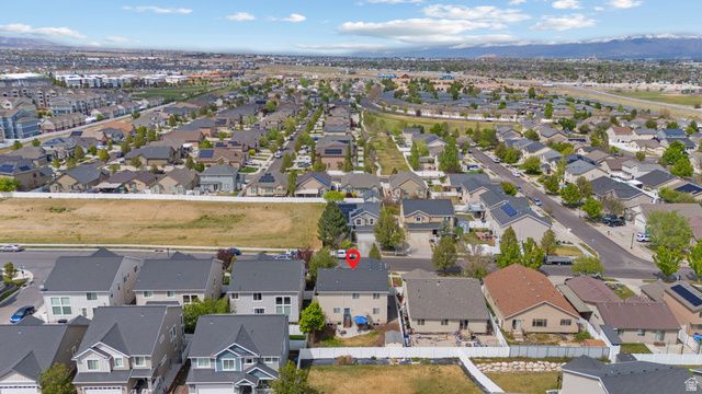 4953 W BERRY CREEK DR, Riverton, UT 84096