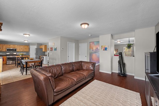 4953 W BERRY CREEK DR, Riverton, UT 84096