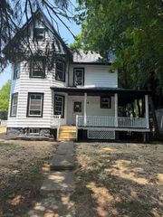 61 Church St, High Bridge Boro, NJ 08829