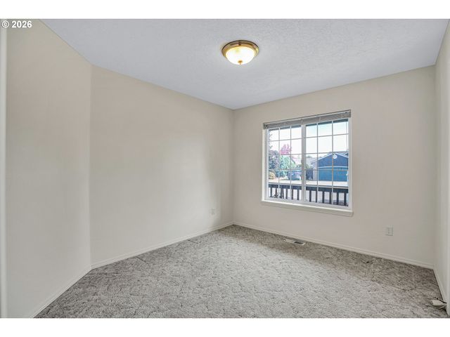 3187 Ne MOHAN Dr, Mc Minnville, OR 97128