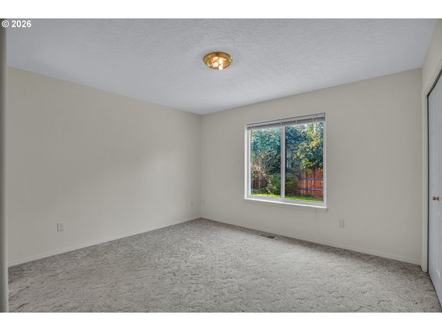 3187 Ne MOHAN Dr, Mc Minnville, OR 97128