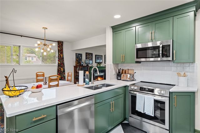 24917 Electric Drive, Bay Village, OH 44140