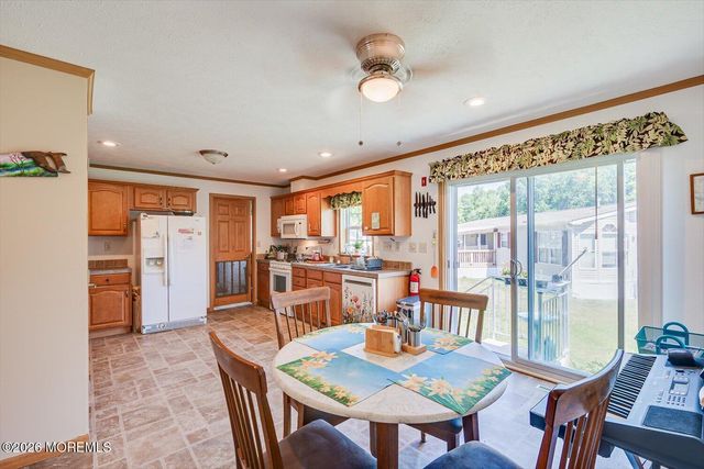 22 Easy Street, Freehold, NJ 07728