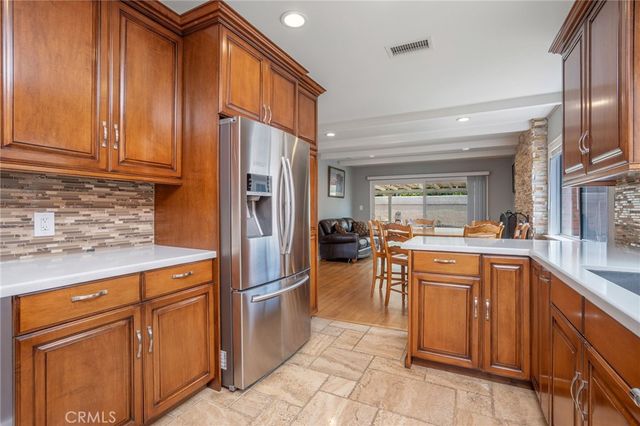5255 W 141st Street, Hawthorne, CA 90250