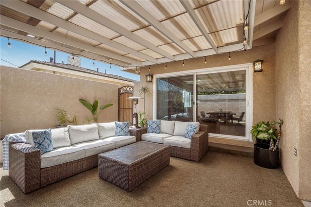 5255 W 141st Street, Hawthorne, CA 90250
