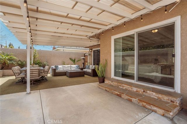 5255 W 141st Street, Hawthorne, CA 90250