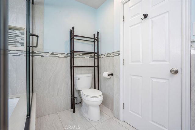 5255 W 141st Street, Hawthorne, CA 90250