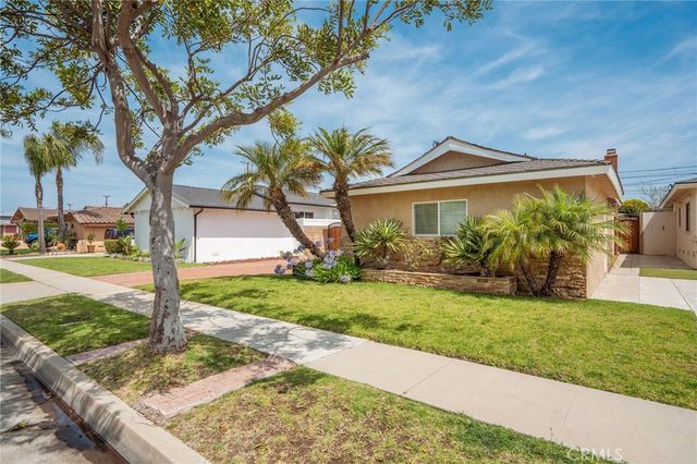 5255 W 141st Street, Hawthorne, CA 90250