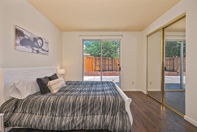 5621 Elk Spring Way, Elk Grove, CA 95758