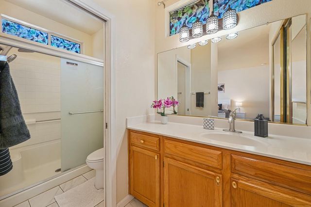 5621 Elk Spring Way, Elk Grove, CA 95758
