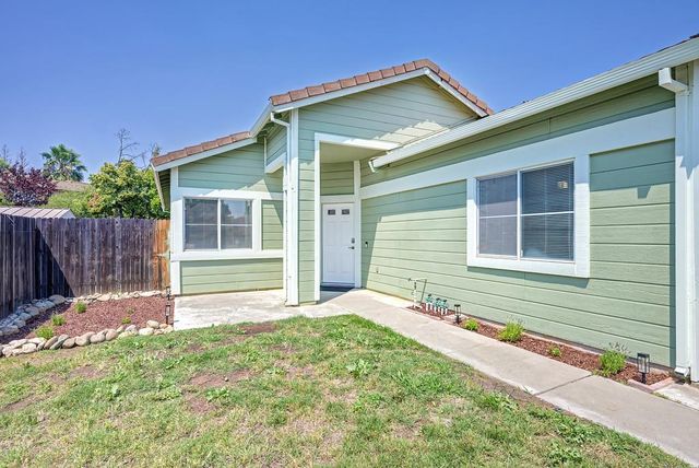 5621 Elk Spring Way, Elk Grove, CA 95758