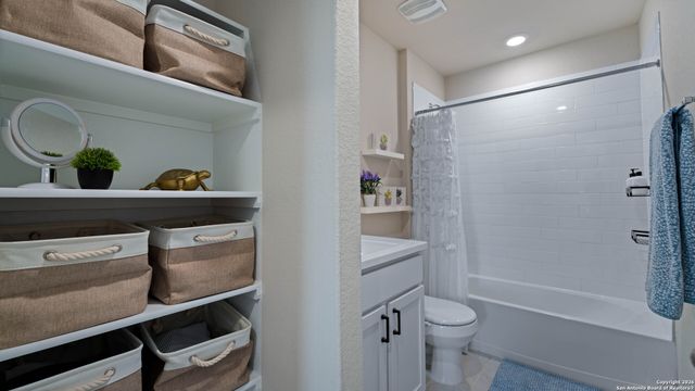 5627 Jewel Curve, San Antonio, TX 78266