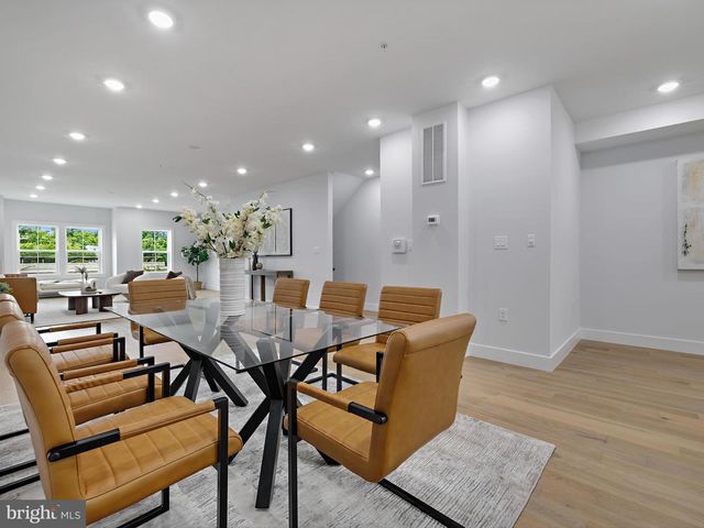 5102 FITCH ST SE, Washington, DC 20019