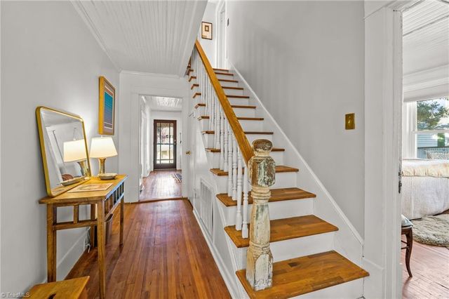 40 W Sprague Street, Winston-salem, NC 27127