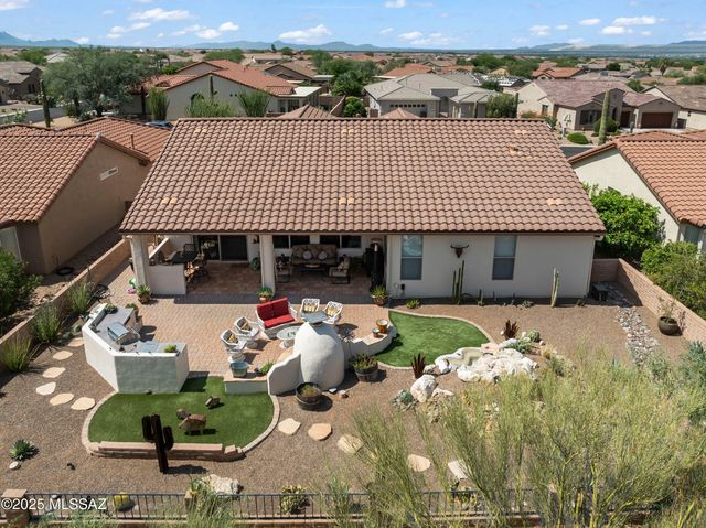 758 N Alexis Loop, Green Valley, AZ 85614